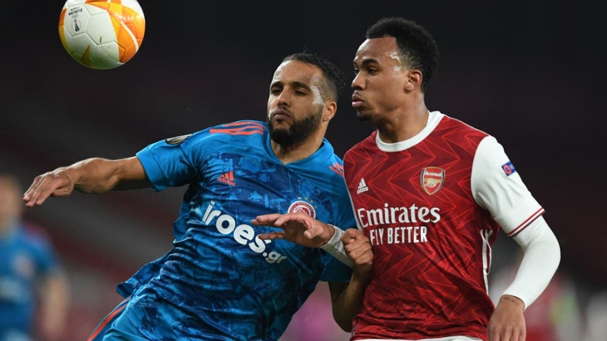 Thua Olympiacos trên sân nhà, Arsenal vất vả vào tứ kết Europa League