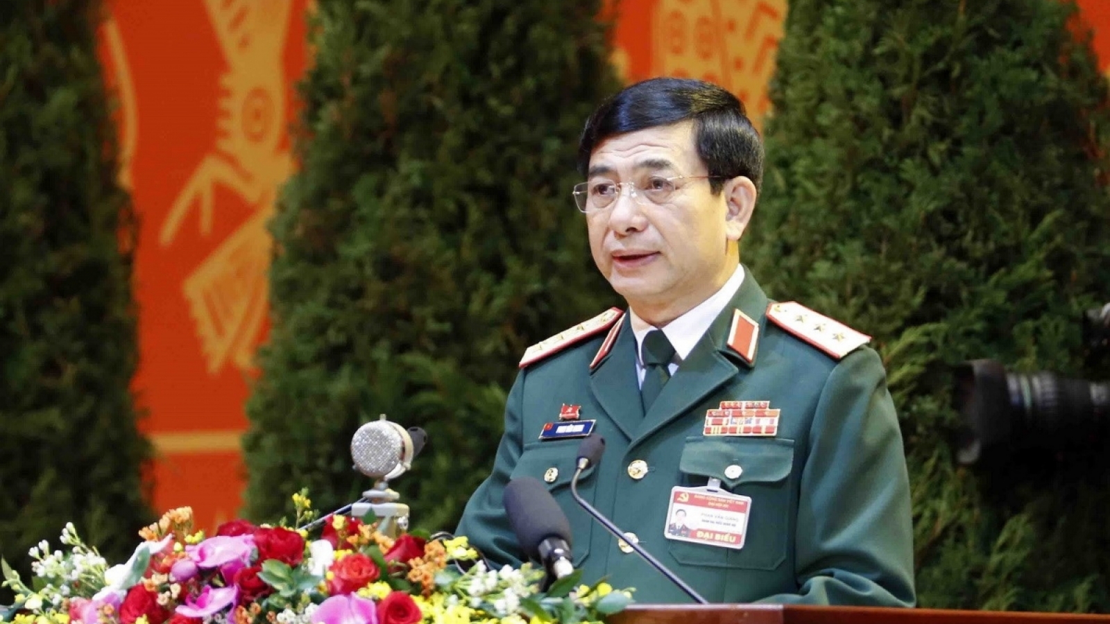 Bộ Quốc phòng giới thiệu hai Thượng tướng ứng cử Đại biểu Quốc hội