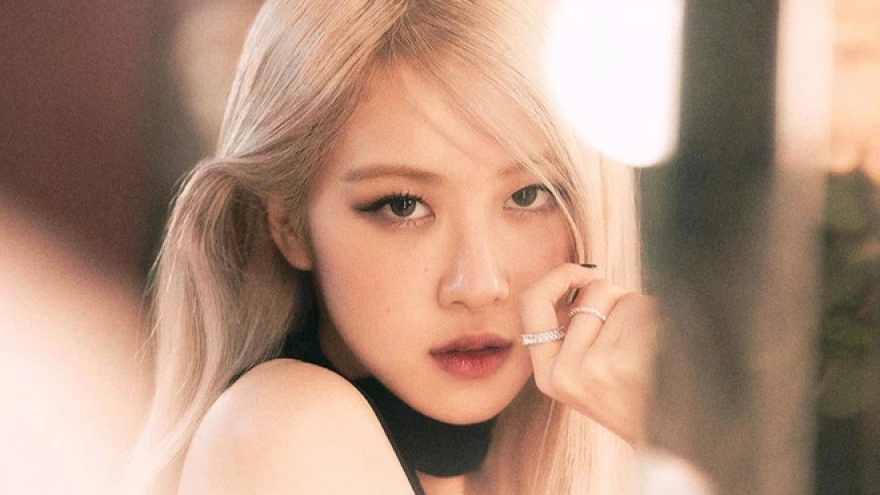 Bóc giá loạt trang phục hàng hiệu của Rosé (BLACKPINK) trong MV "On the ground"