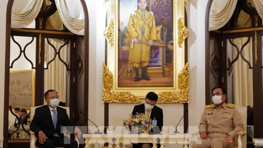 Thai PM attaches importance to strategic partnership with Vietnam