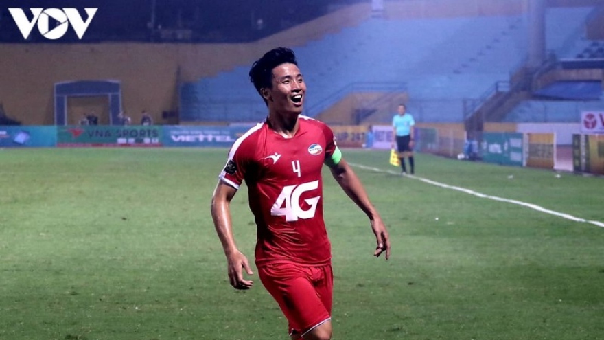 Ngày này năm xưa: Bùi Tiến Dũng ghi bàn đầu tiên ở V-League