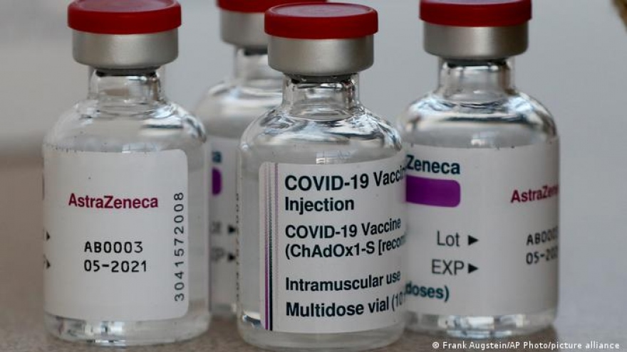 Nguồn cung vaccine Covid-19 toàn cầu được đẩy mạnh giữa lúc biến thể Delta hoành hành