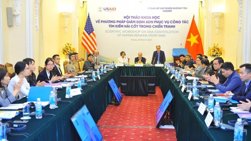 Vietnam, US experts share DNA analysis methods to address war legacies