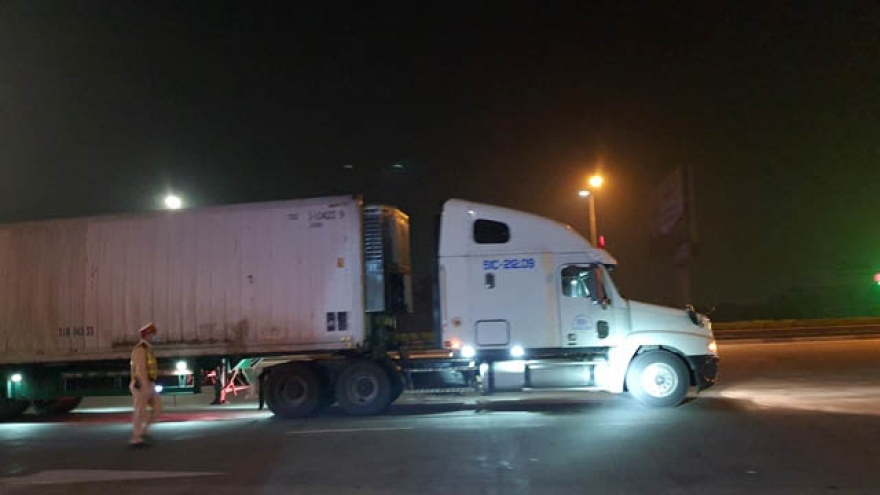 CSGT ra quân xử lý xe chở quá tải trọng từ ngày 1/4