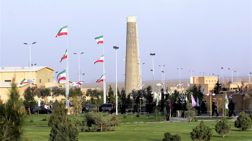 Israel phá hoại cơ sở hạt nhân Natanz của Iran: Đối đầu leo thang