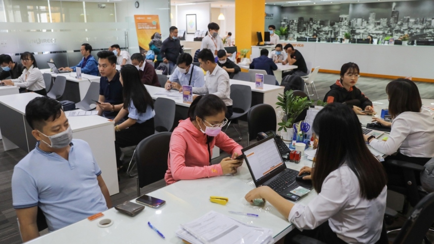 Mỗi ngày thị trường chứng khoán Việt đón thêm hàng nghìn “nhà đầu tư F0"