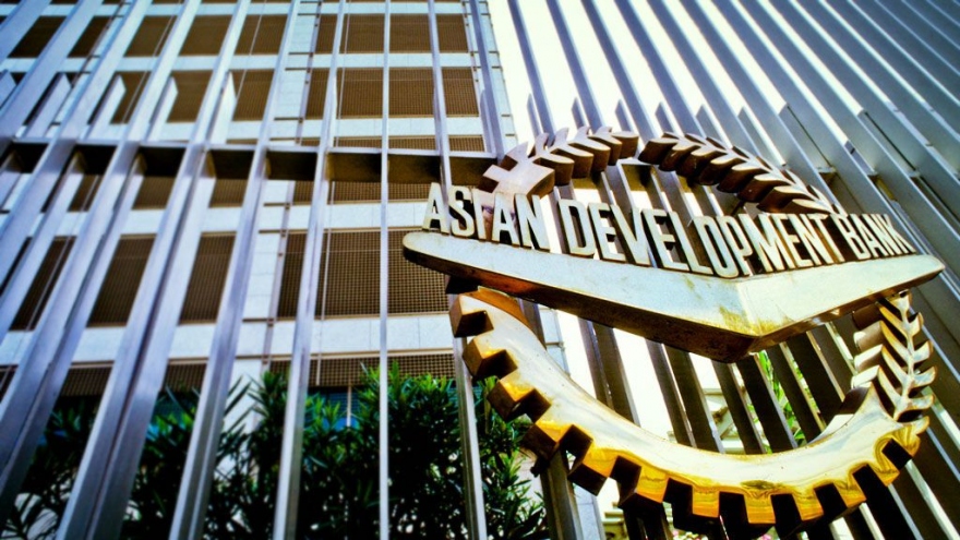 ADB cam kết hỗ trợ 31,6 tỉ USD ứng phó dịch Covid-19