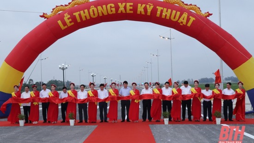 Thanh Hoá thông xe kỹ thuật dự án đường nối Sầm Sơn với Khu kinh tế Nghi Sơn