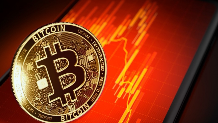 Giá Bitcoin rơi "không phanh"