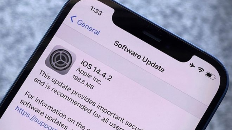 Apple chặn người dùng iOS 14.4.2 hạ cấp xuống iOS 14.4.1