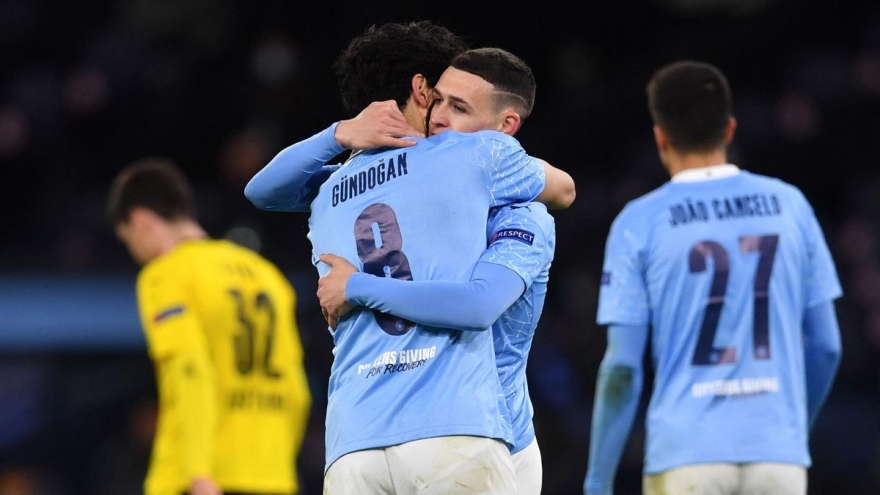 Foden thành "người hùng", Man City thắng nhọc Dortmund