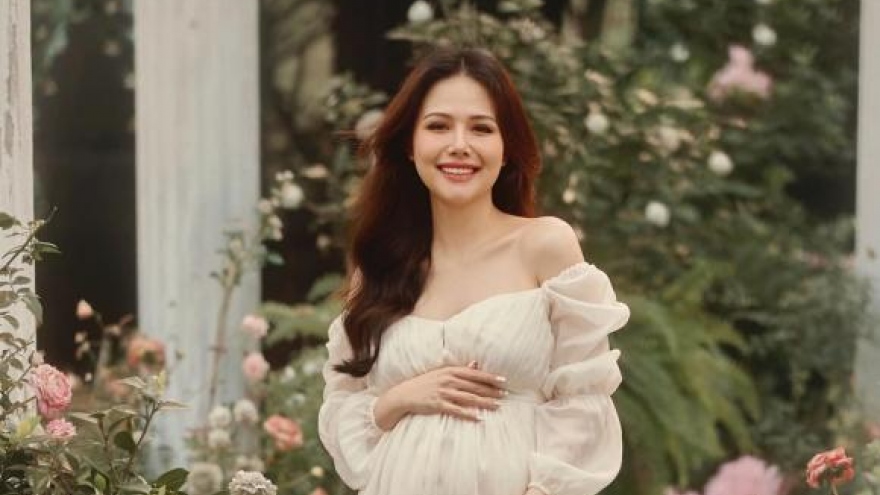 Chuyện showbiz: Diễn viên Phanh Lee "Ghét thì yêu thôi" xác nhận mang thai con đầu lòng 