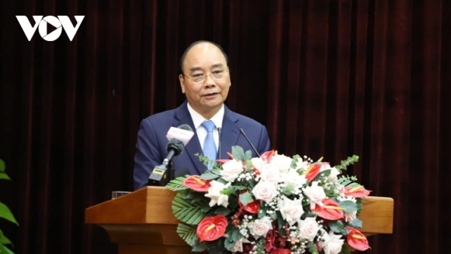 President lauds Da Nang, Quang Nam for achievements
