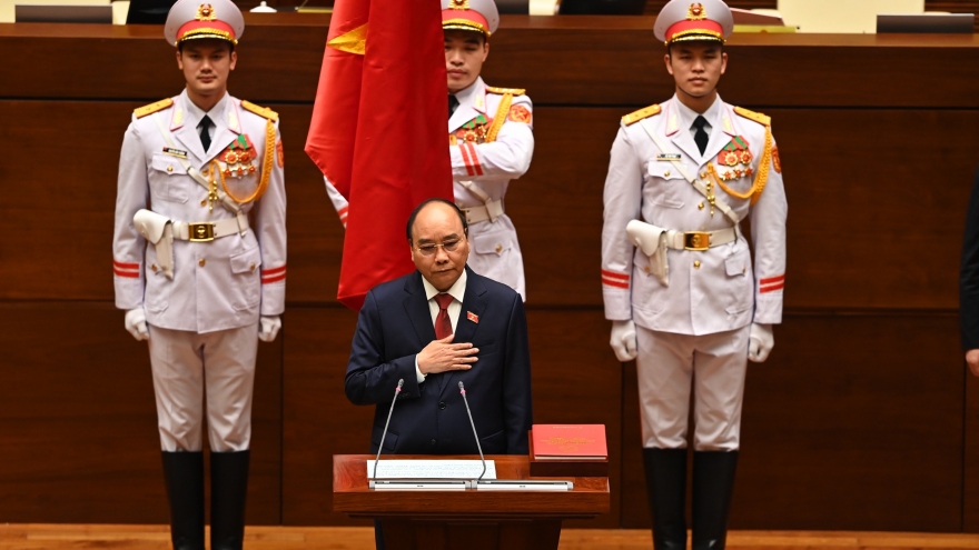 Chủ tịch nước Nguyễn Xuân Phúc tuyên thệ nhậm chức