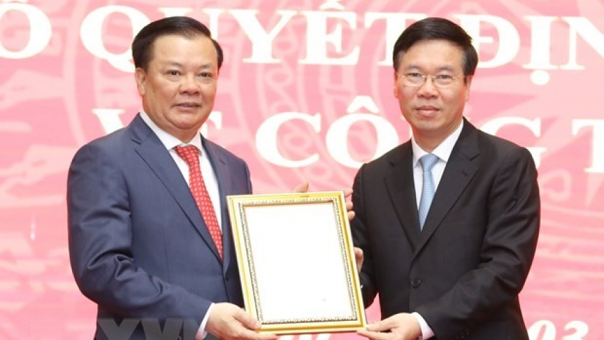 Politburo member Dinh Tien Dung assigned as Secretary of Hanoi Party Committee