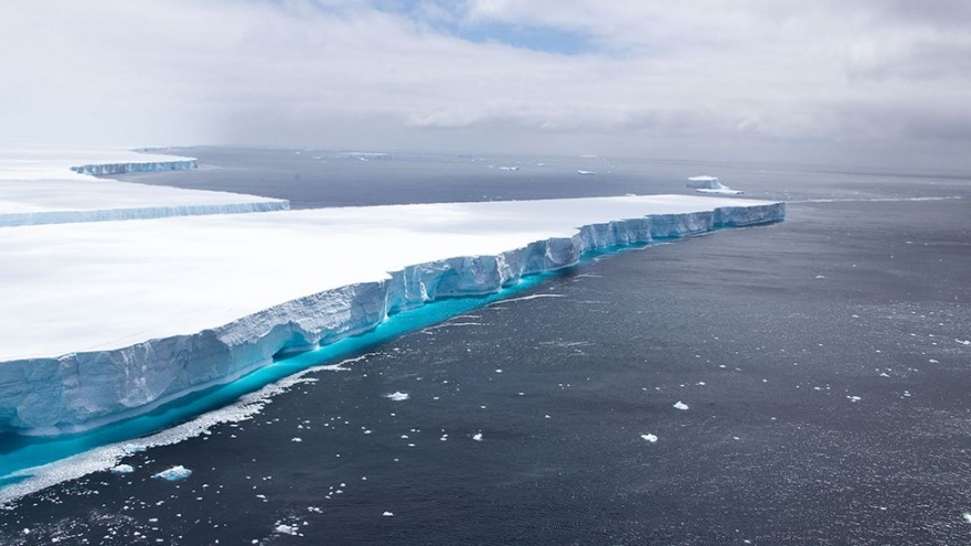 Núi băng trôi lớn nhất thế giới tan chảy, chính thức biến mất khỏi Trái đất
