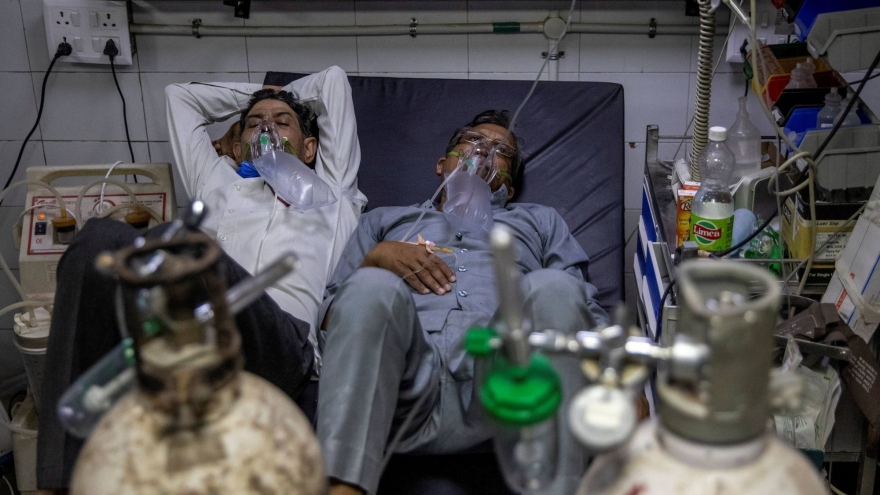 WHO tặng Ấn Độ 4.000 máy tập trung oxy chống dịch COVID-19
