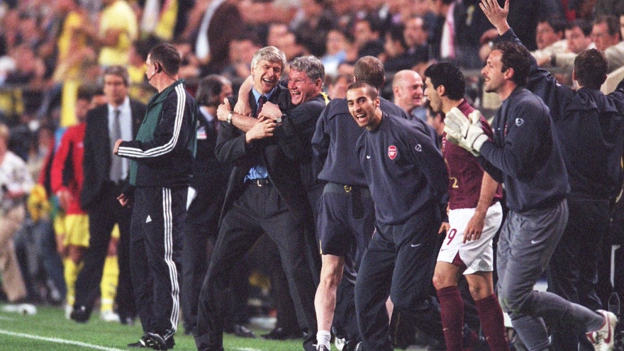 Ngày này năm xưa: Arsenal vào chung kết Champions League 