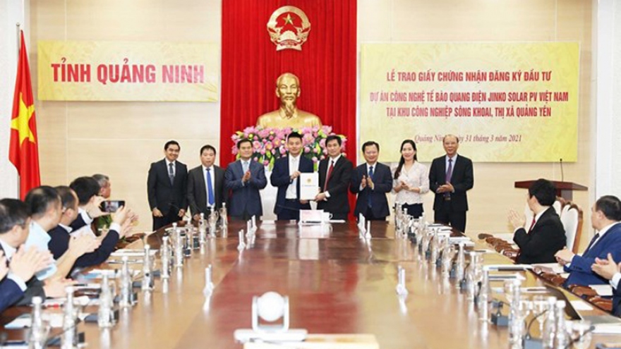 Hong Kong firm invests in photovoltaic cell technology project in Quang Ninh