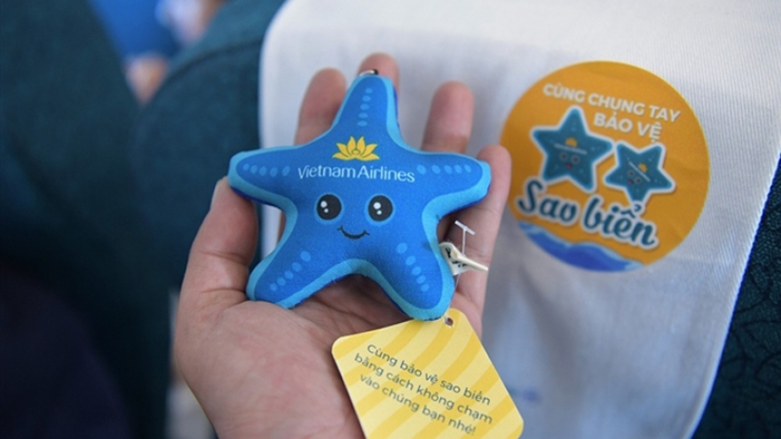Vietnam Airlines flights to Phu Quoc promotes starfish protection message