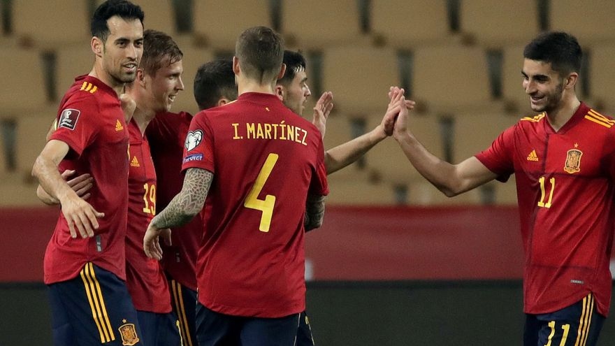 Thắng dễ Kosovo, Tây Ban Nha xây chắc ngôi đầu bảng 