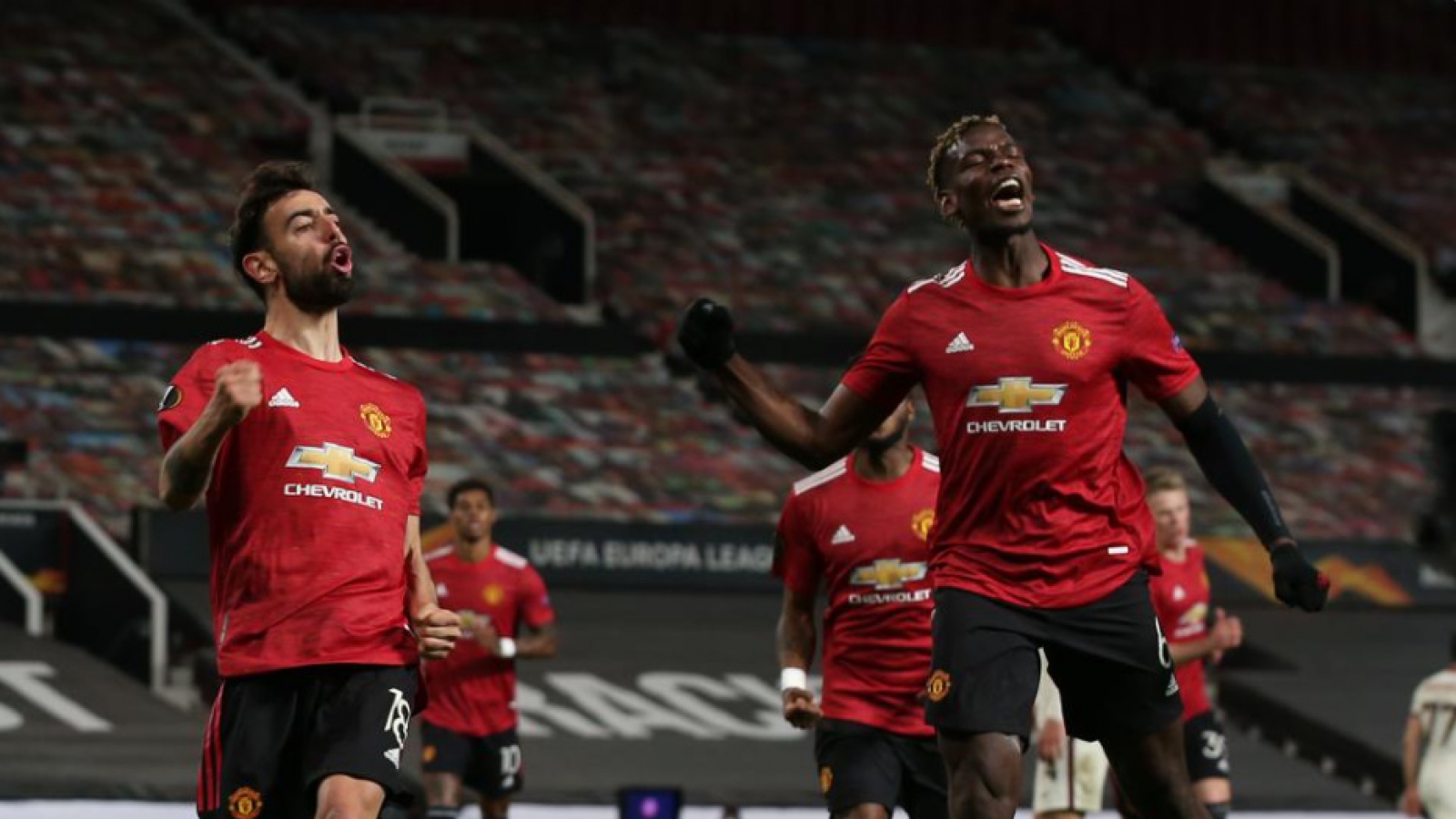 MU chuẩn bị sẵn "hợp đồng khủng" để giữ chân Pogba 