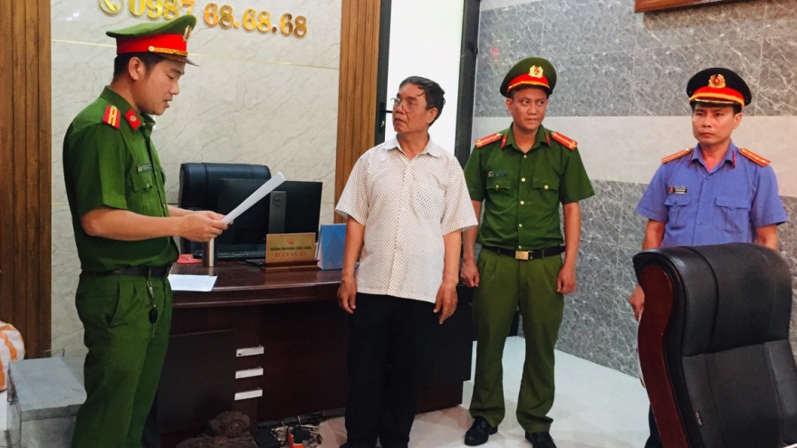 Bắt tạm giam một công chứng viên ở Quảng Nam