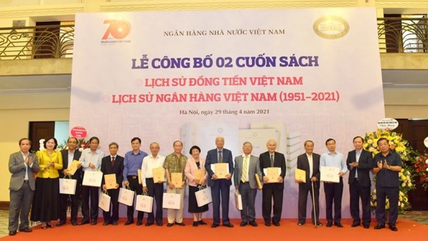 Books on Vietnamese currency, banking system released