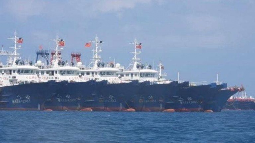 Philippines phát hiện các cấu trúc nhân tạo gần nơi tàu Trung Quốc tập kết ở Biển Đông