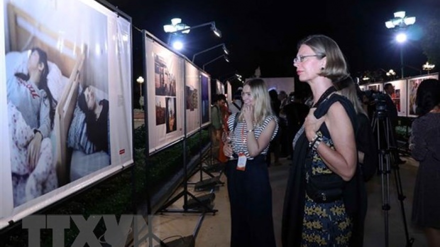 Dutch Consulate General holds photo exhibition in HCM City