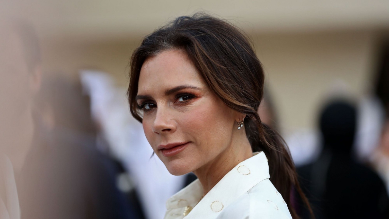 Victoria Beckham "thà chết" chứ không đeo dép Justin Bieber gửi tặng