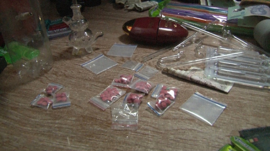 Bắt quả tang đối tượng tàng trữ số lượng lớn chất ma túy