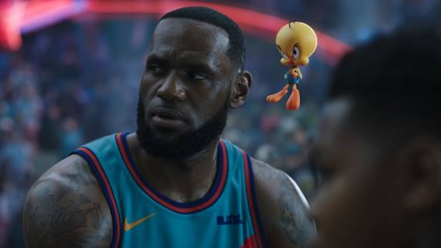 "Space Jam" hội tụ huyền thoại bóng rổ cùng các biểu tượng hoạt hình nổi tiếng