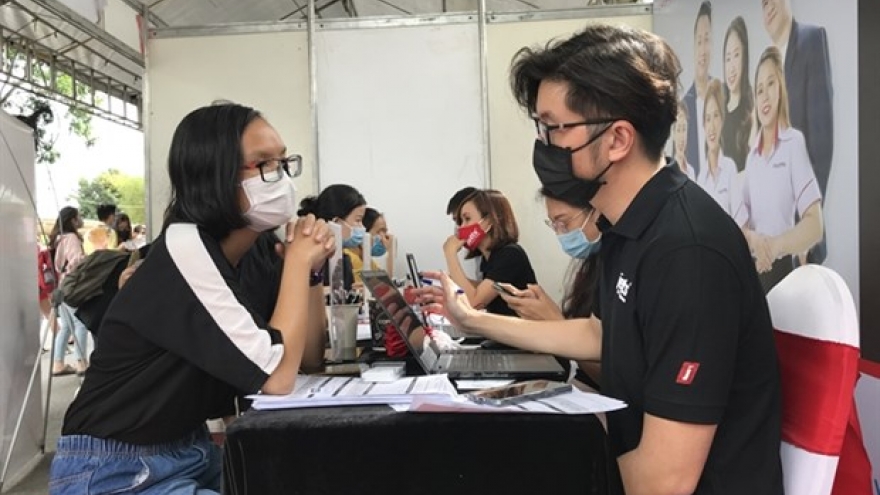 Recruitment demand soars in textile & garment, IT sectors