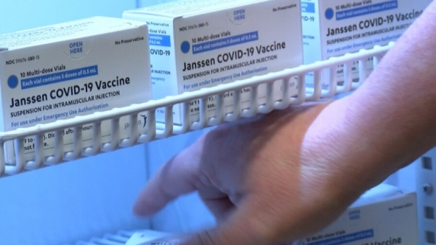 CDC Mỹ không thay đổi khuyến nghị về vaccine COVID-19 Johnson & Johnson
