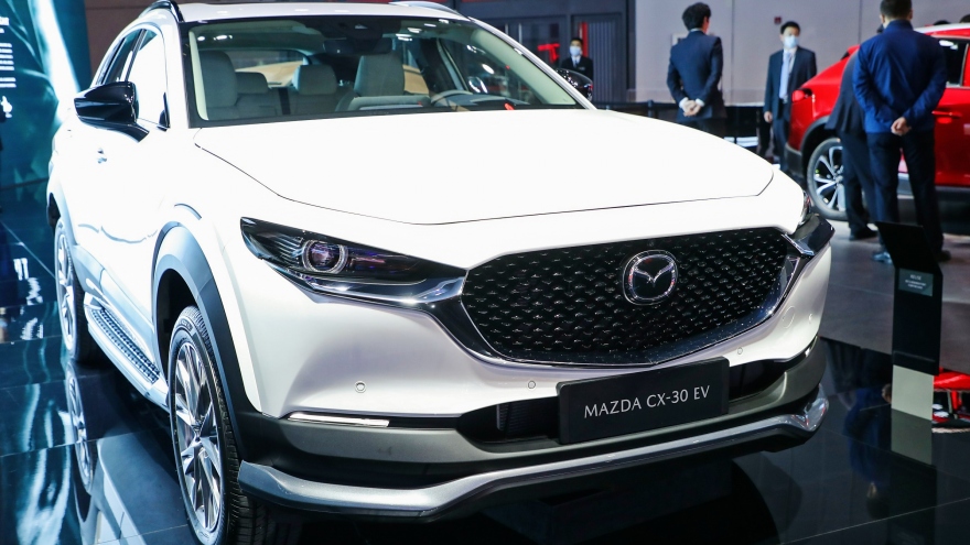 Mazda CX-30 phiên bản chạy điện chính thức ra mắt tại Triển lãm ô tô Thượng Hải