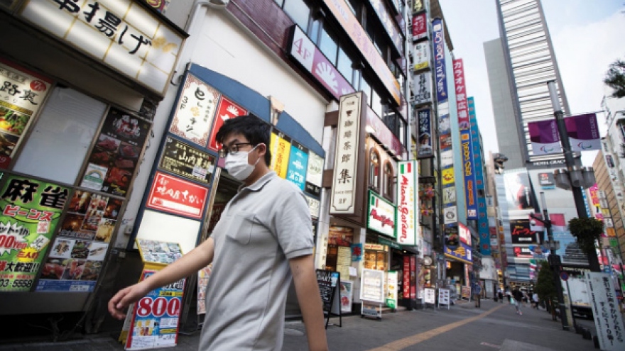 Làn sóng dịch bệnh mới có thể dập tắt hy vọng phục hồi kinh tế Nhật Bản