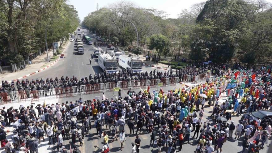 Đặc phái viên Liên Hợp Quốc kêu gọi ngăn chặn xung đột đẫm máu ở Myanmar