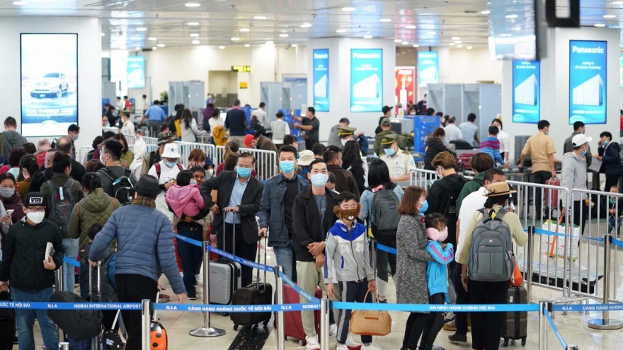 Noi Bai Airport expected to see record passenger traffic in coming holidays