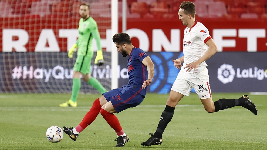 Atletico Madrid thua Sevilla, Barca có thời cơ áp sát ngôi đầu La Liga