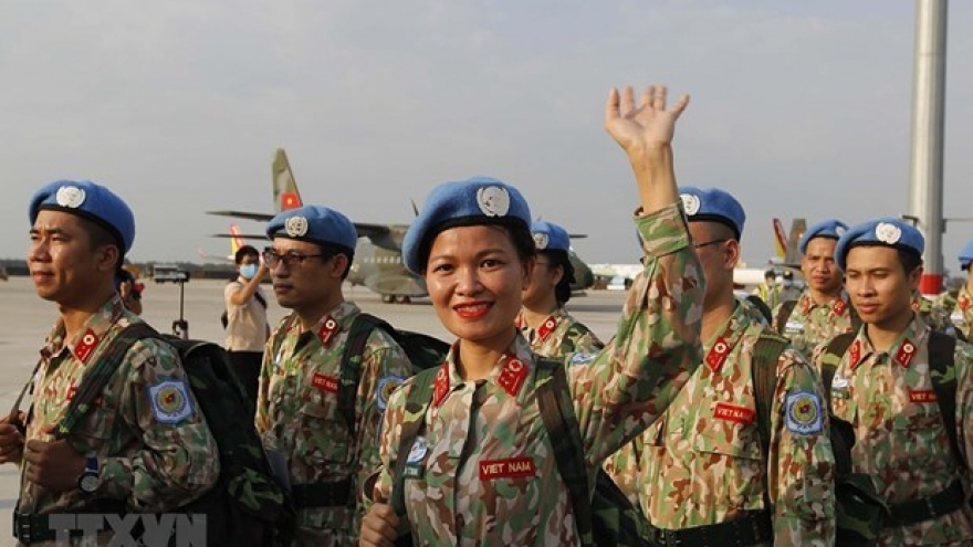 Staff of Level-2 Field Hospital No.2 return from South Sudan