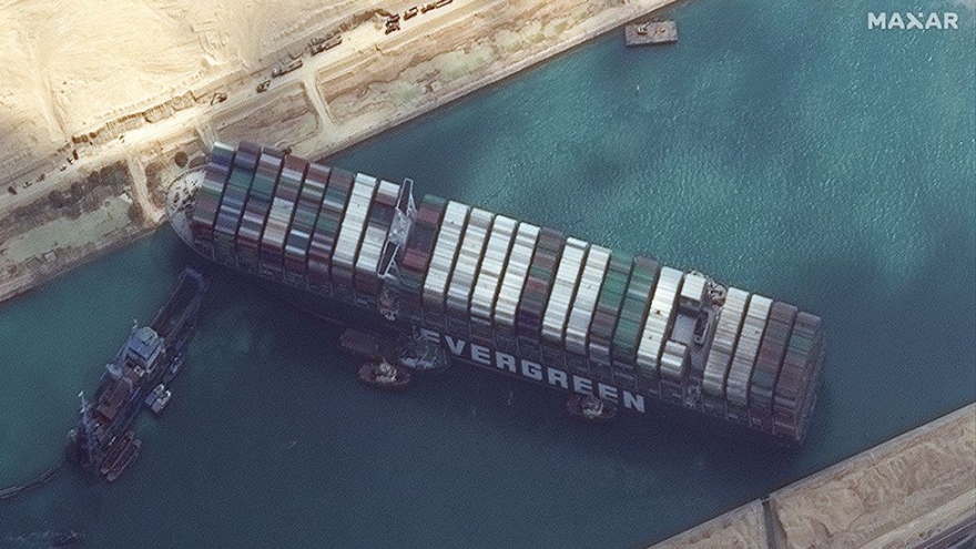 Vụ mắc cạn tàu Ever Given tại kênh đào Suez gây ô nhiễm không khí nghiêm trọng