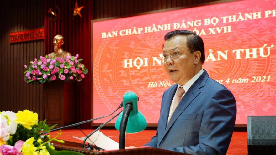 Thành ủy Hà Nội thông qua Nghị quyết nâng cao chất lượng đội ngũ cán bộ
