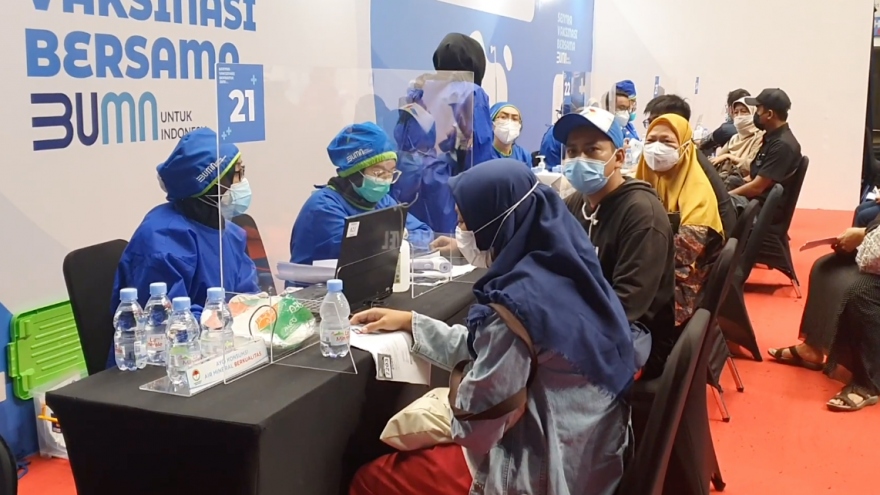 Hơn 13 triệu người Indonesia tiêm vaccine Covid-19, Timor Leste khởi động tiêm chủng
