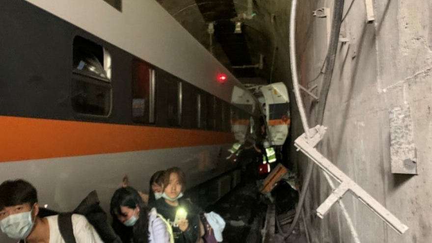 Tai nạn tàu hỏa ở Đài Loan: 51 người thiệt mạng, con số thương vong có thể còn tăng