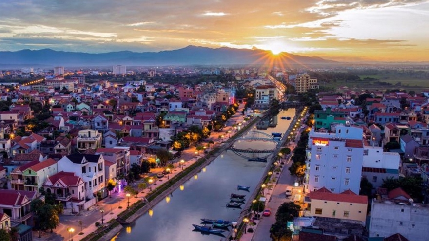 Dong Hoi boosts night-time tourism through walking street