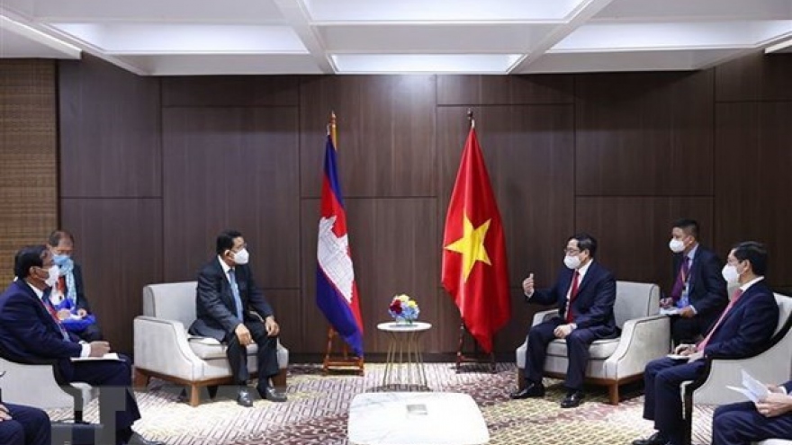 Indonesian, Cambodian newspapers spotlight close bilateral relations with Vietnam