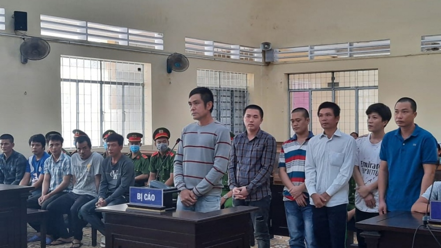 Vụ án 'thương lái dàn cảnh trộm tôm': 5 bị cáo được giảm án