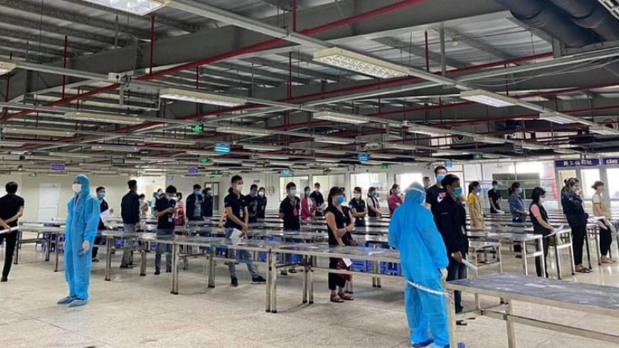 Bắc Giang lấy mẫu xét nghiệm cho 80.000 công nhân KCN Vân Trung