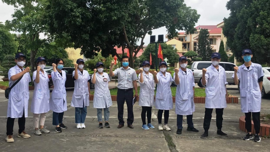 60 sinh viên ĐH Y Hà Nội xông pha tuyến đầu chống dịch tại Bắc Ninh